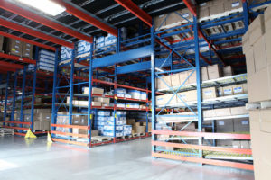 Pick Tunnel with SelecDeck Case Flow and Pallet Flow racking