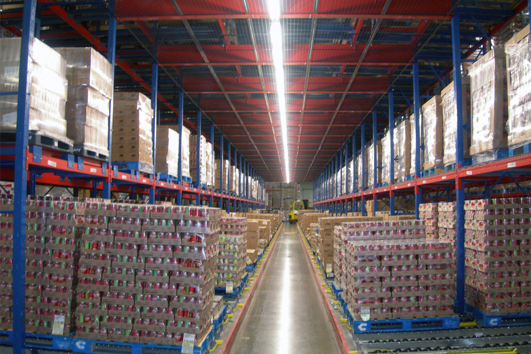 A Pick Tunnel pallet racking system for a layer picking application.